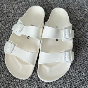 Mens Birkenstock Arizona Essentials sandals